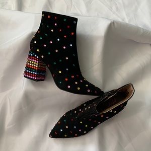 Betsey Johnson Women's Kaydence Block Heel Black Multi Ankle Booties 7.5